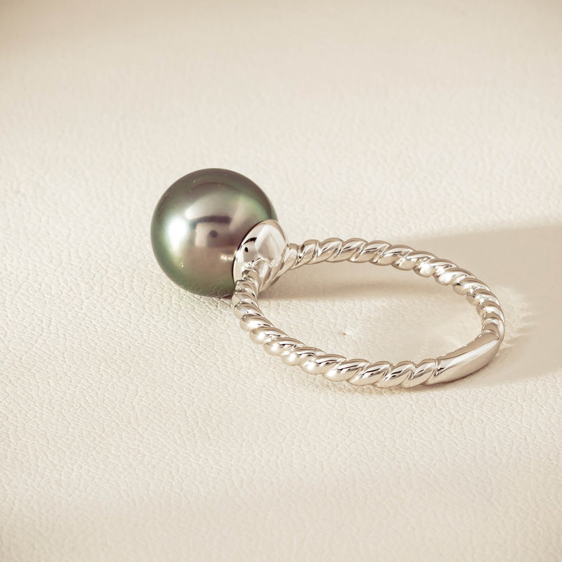 18ct White Gold 10mm Black Pearl Twine Ring - Ring - Walker & Hall