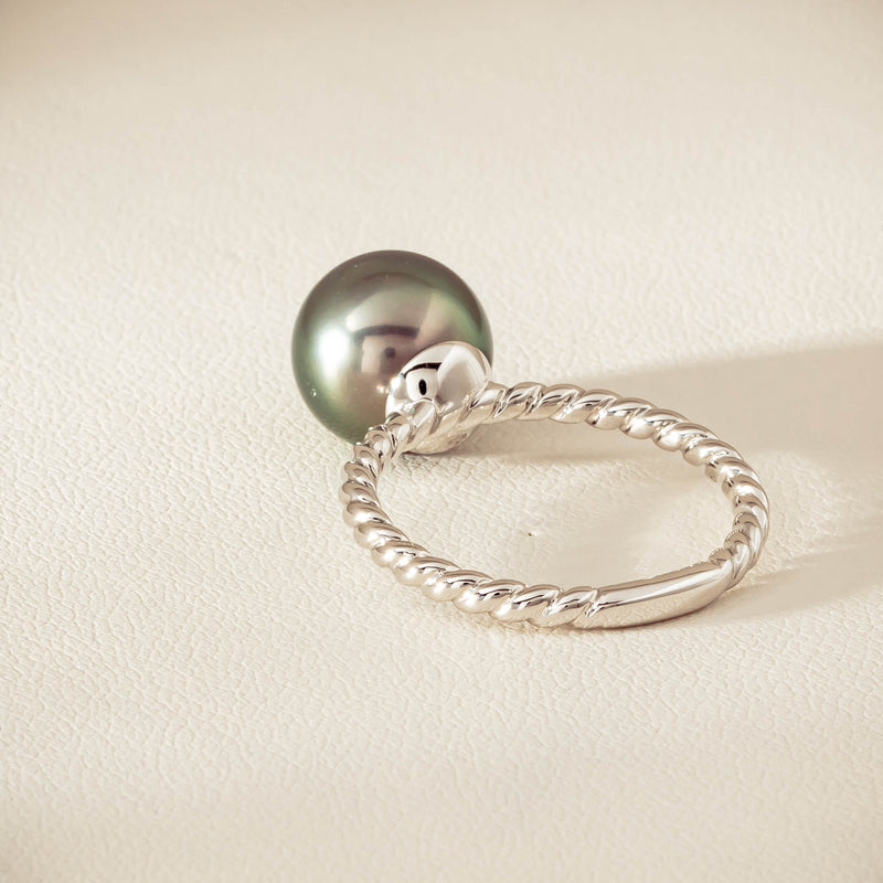 18ct White Gold 10mm Black Pearl Twine Ring - Ring - Walker & Hall