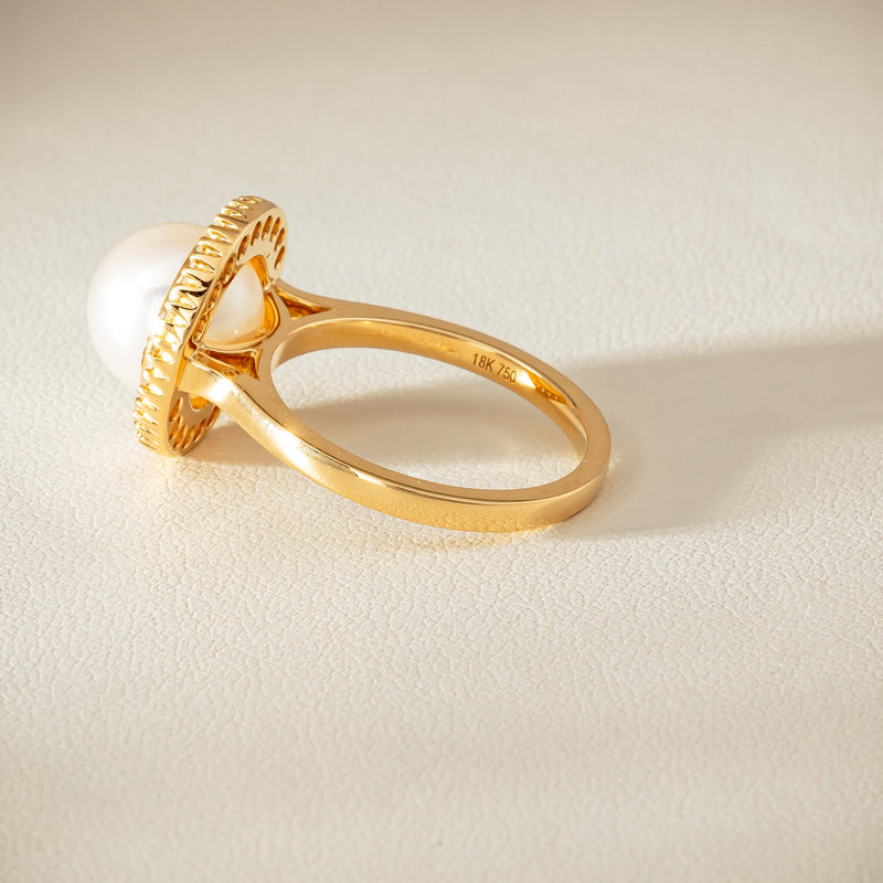 18ct Yellow Gold 9mm South Sea Pearl & Diamond Daisy Ring - Ring - Walker & Hall