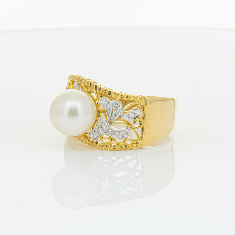 Deja Vu 18ct Yellow Gold Cultured Pearl & Diamond Ring - Ring - Walker & Hall