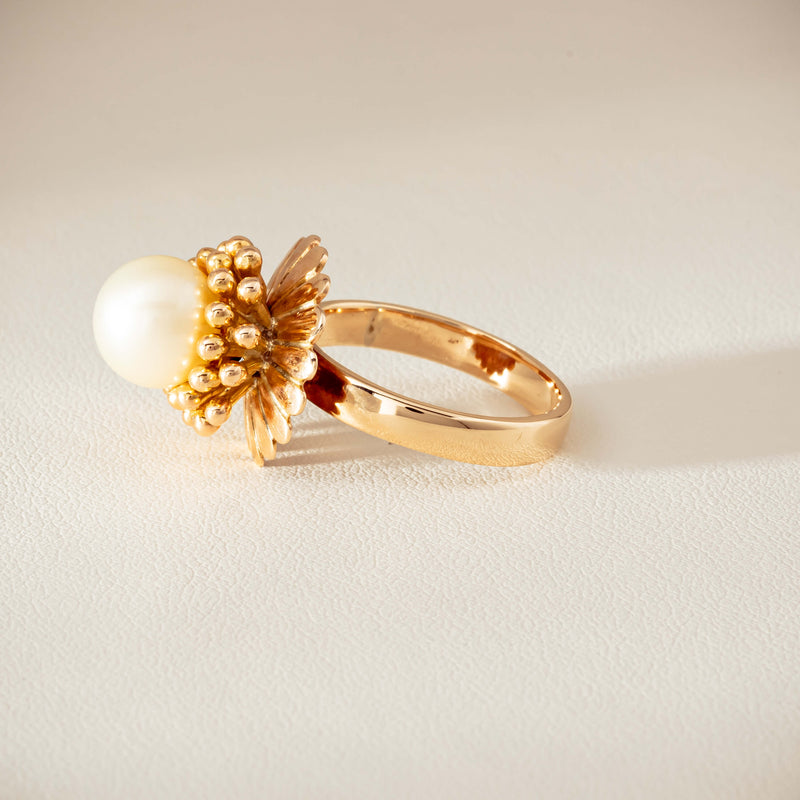 Vintage 14ct Yellow Gold 9mm Akoya Pearl Flower Ring