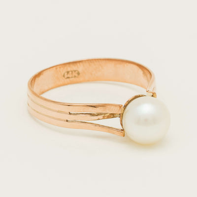 Deja Vu 9ct Rose Gold 7mm Akoya Pearl Ring