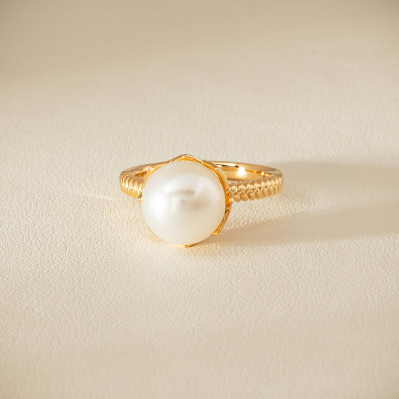 18ct Yellow Gold 10.5mm South Sea Pearl Selene Ring