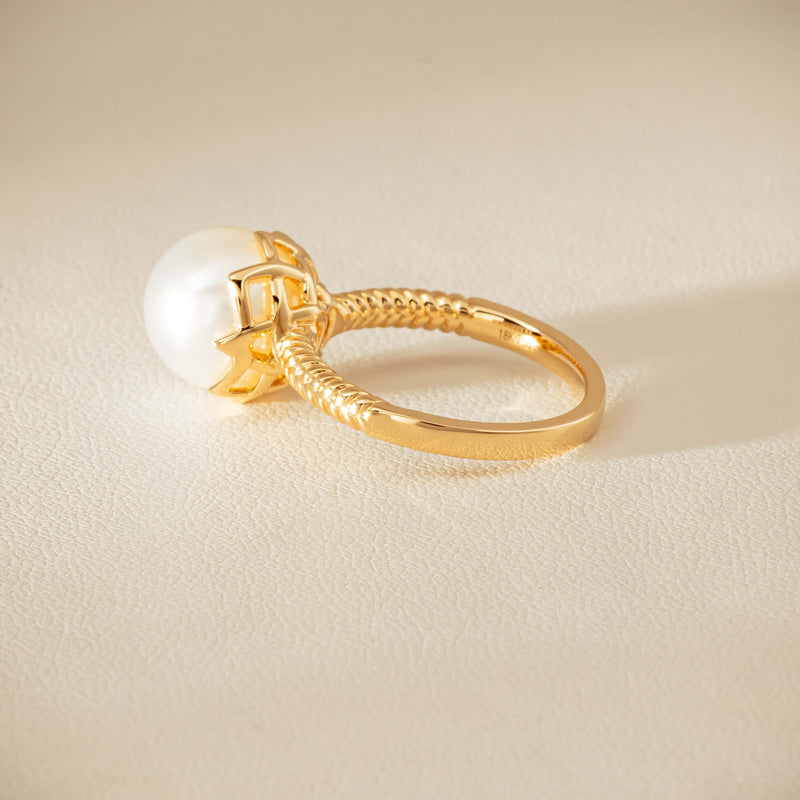 18ct Yellow Gold 10.5mm South Sea Pearl Selene Ring