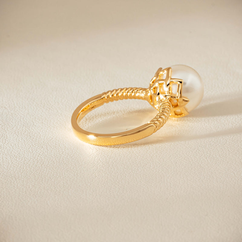 18ct Yellow Gold 10.5mm South Sea Pearl Selene Ring