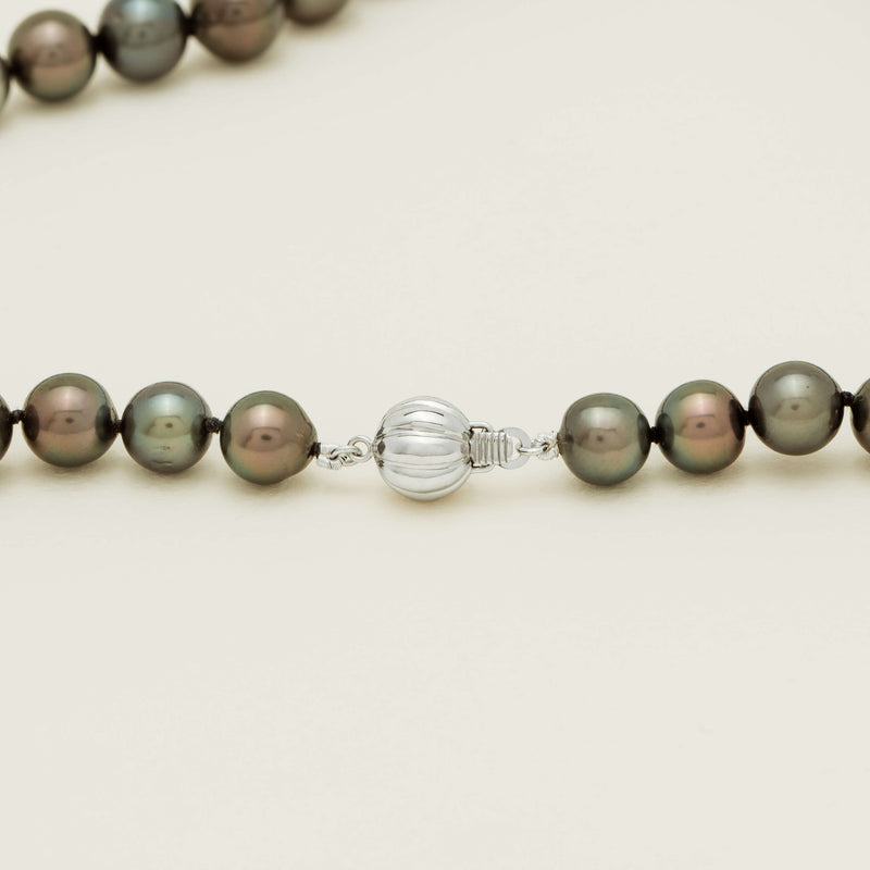 9ct White Gold 8-10mm Black Pearl Strand 47cm