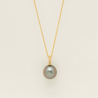 18ct Yellow Gold 13.6mm Black Pearl Twine Pendant - Necklace - Walker & Hall