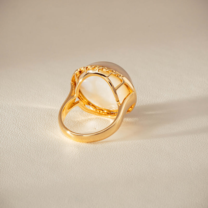 Deja Vu 18ct Yellow Gold 17mm Mabe Pearl Ring