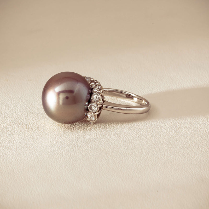 Deja Vu Platinum 16mm Black Pearl & Diamond Ring