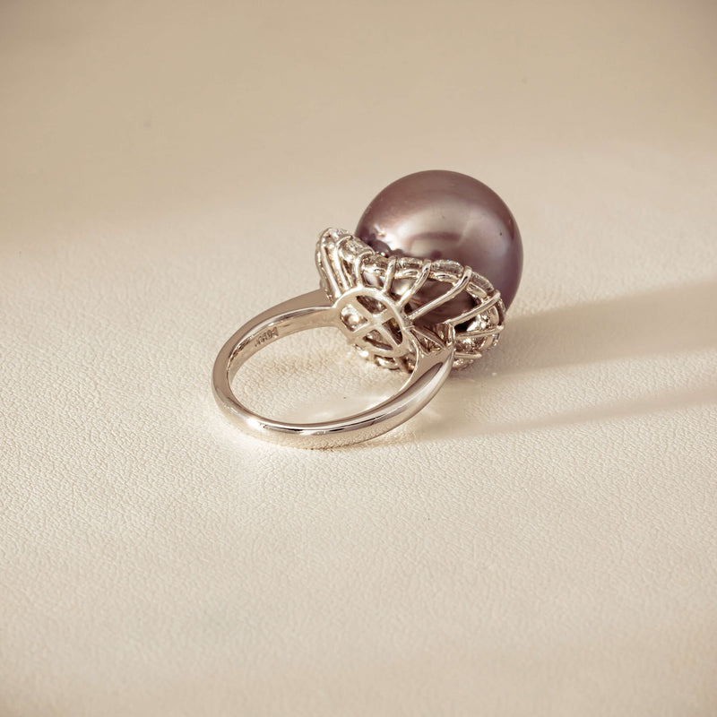 Deja Vu Platinum 16mm Black Pearl & Diamond Ring