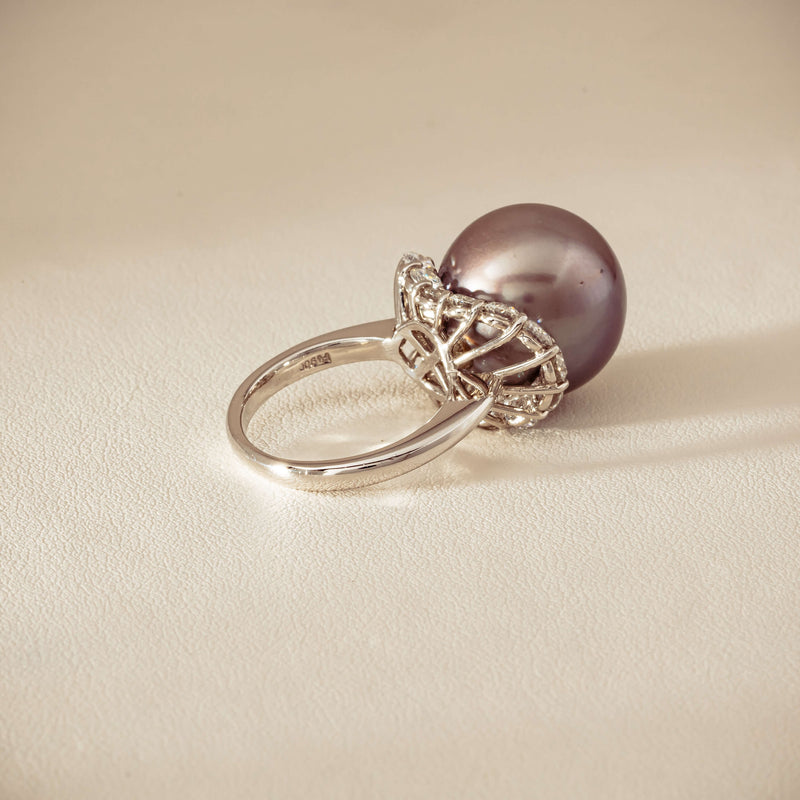 Deja Vu Platinum 16mm Black Pearl & Diamond Ring