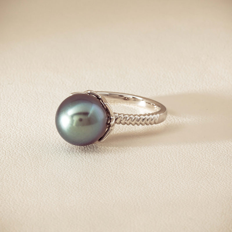 18ct White Gold 10.9mm Black Pearl Selene Ring - Ring - Walker & Hall