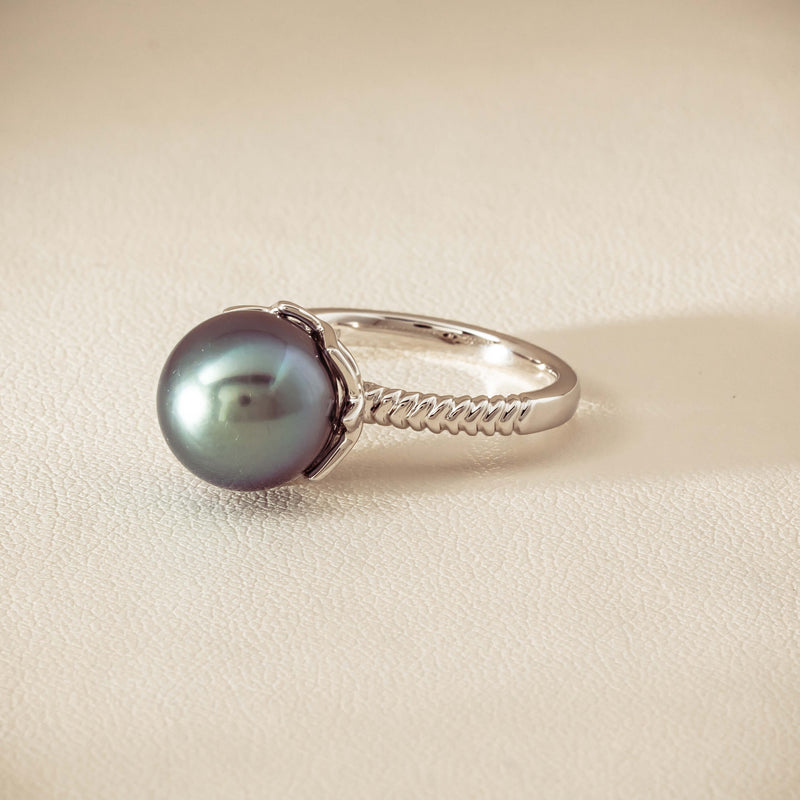 18ct White Gold 10.9mm Black Pearl Selene Ring - Ring - Walker & Hall