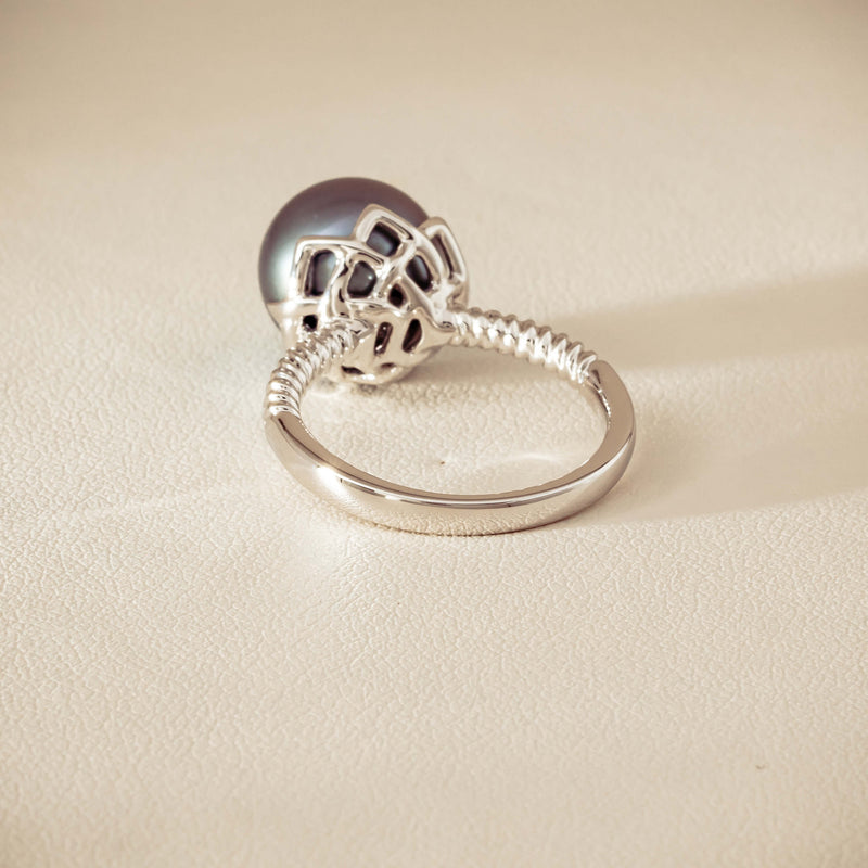 18ct White Gold 10.9mm Black Pearl Selene Ring - Ring - Walker & Hall