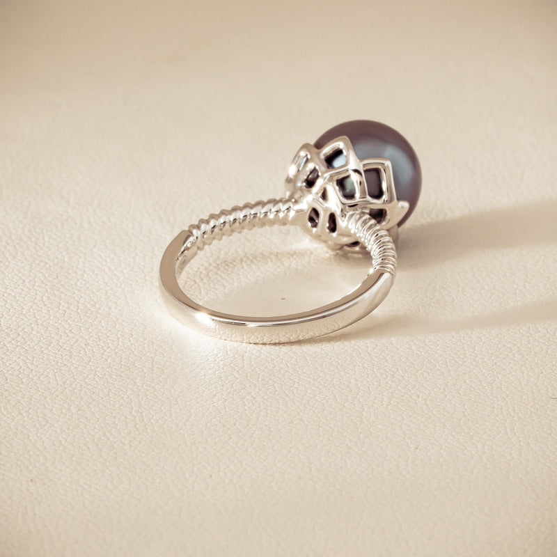 18ct White Gold 10.9mm Black Pearl Selene Ring - Ring - Walker & Hall