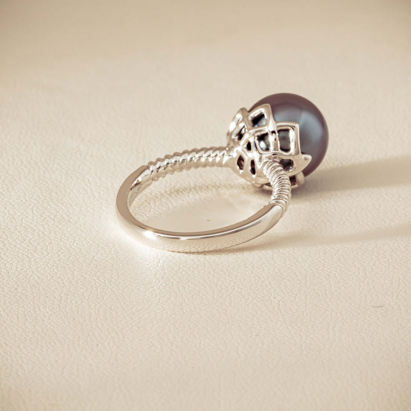 18ct White Gold 10.9mm Black Pearl Selene Ring - Ring - Walker & Hall