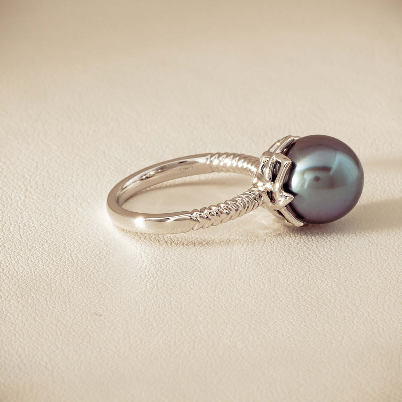 18ct White Gold 10.9mm Black Pearl Selene Ring - Ring - Walker & Hall
