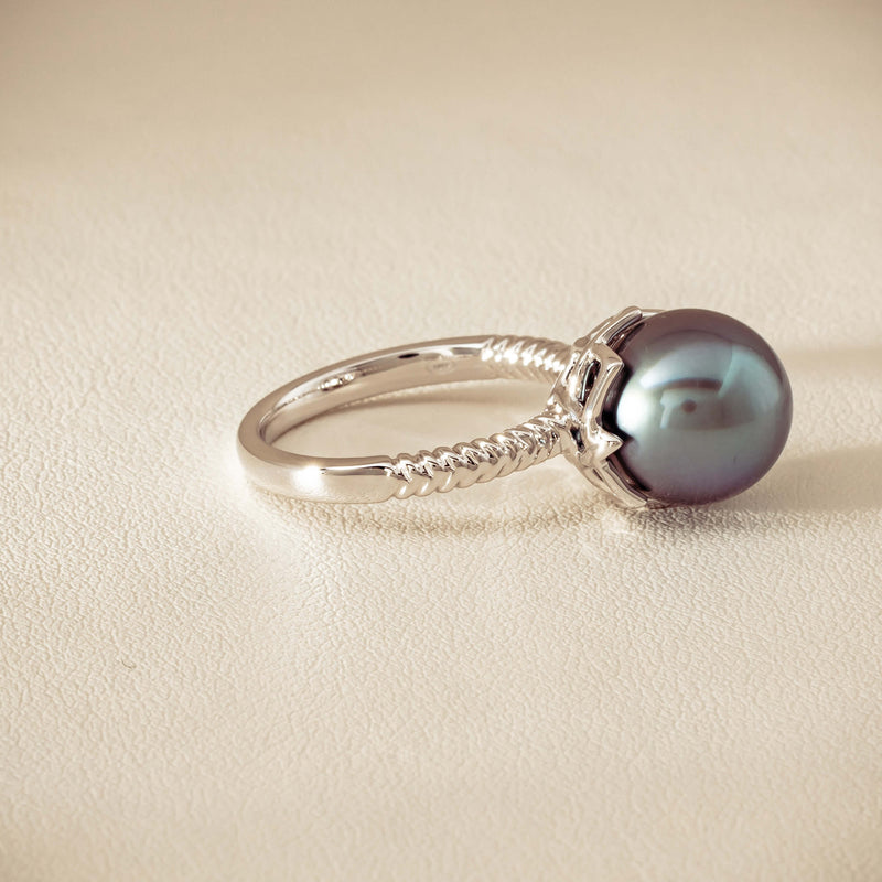 18ct White Gold 10.9mm Black Pearl Selene Ring - Ring - Walker & Hall