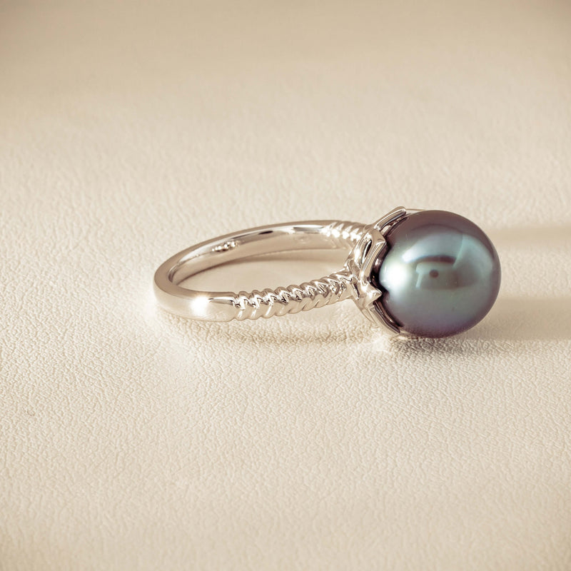 18ct White Gold 10.9mm Black Pearl Selene Ring - Ring - Walker & Hall