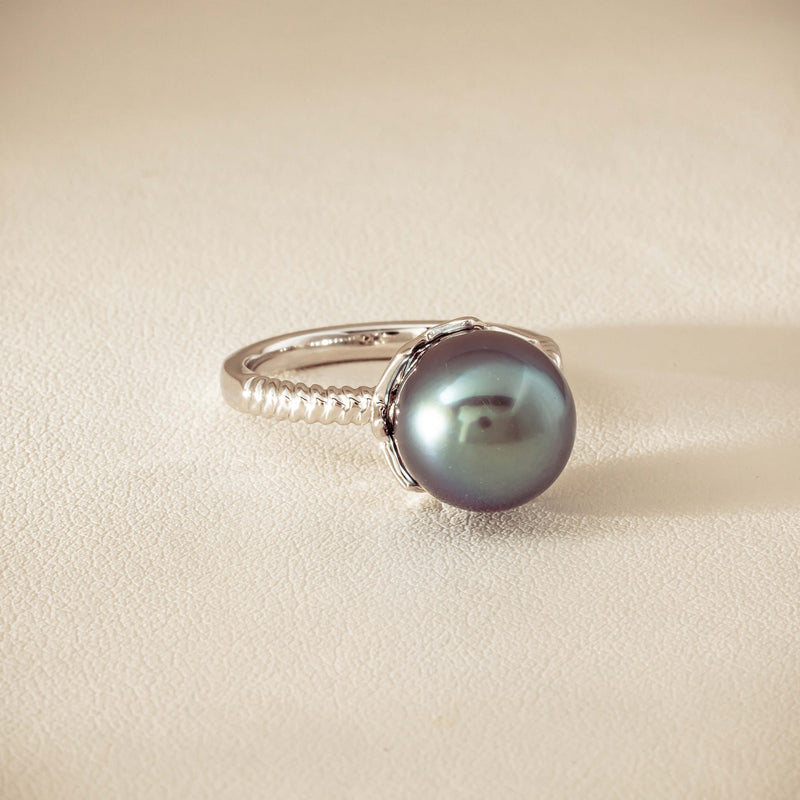 18ct White Gold 10.9mm Black Pearl Selene Ring - Ring - Walker & Hall