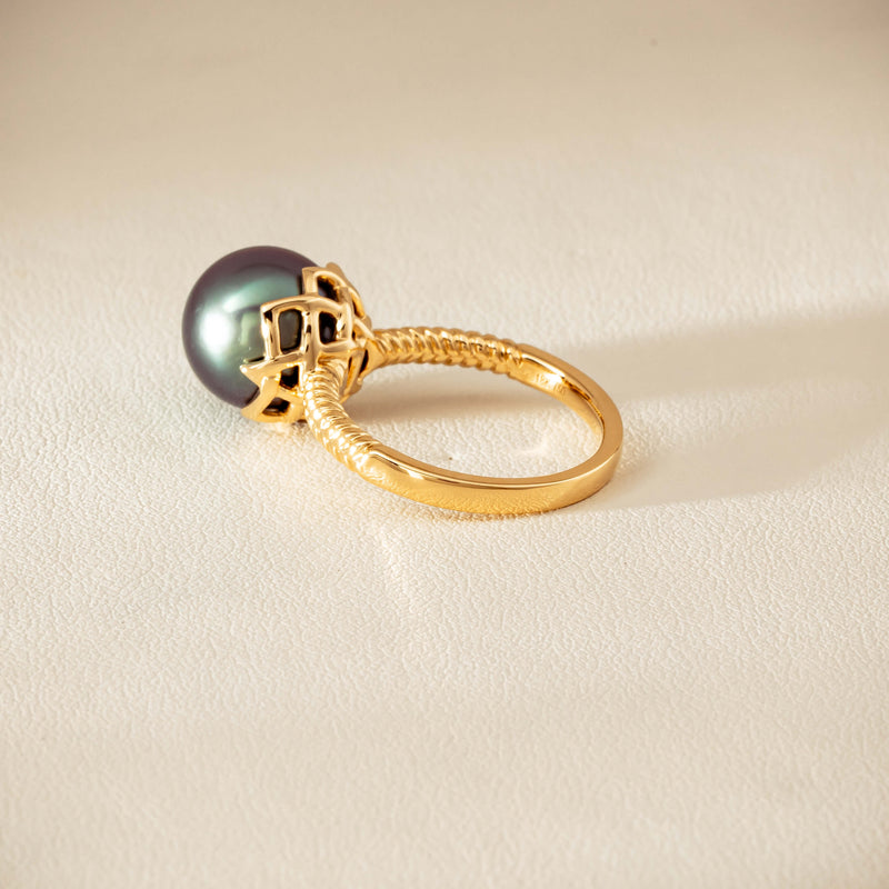 18ct Yellow Gold 10.9mm Black Pearl Selene Ring - Ring - Walker & Hall
