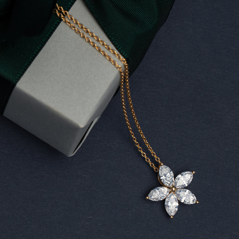 18ct Yellow Gold 2.00ct Diamond Jasmine Star Pendant - Necklace - Walker & Hall