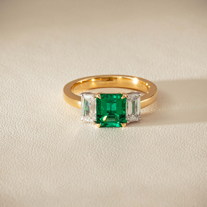 18ct Yellow Gold 1.39ct Emerald & Diamond Odyssey Ring - Ring - Walker & Hall