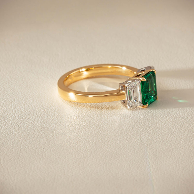 18ct Yellow Gold 1.39ct Emerald & Diamond Odyssey Ring - Ring - Walker & Hall