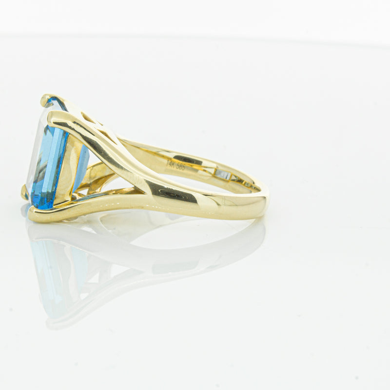 14ct Yellow Gold Blue Topaz Verona Ring-Ring-Walker & Hall