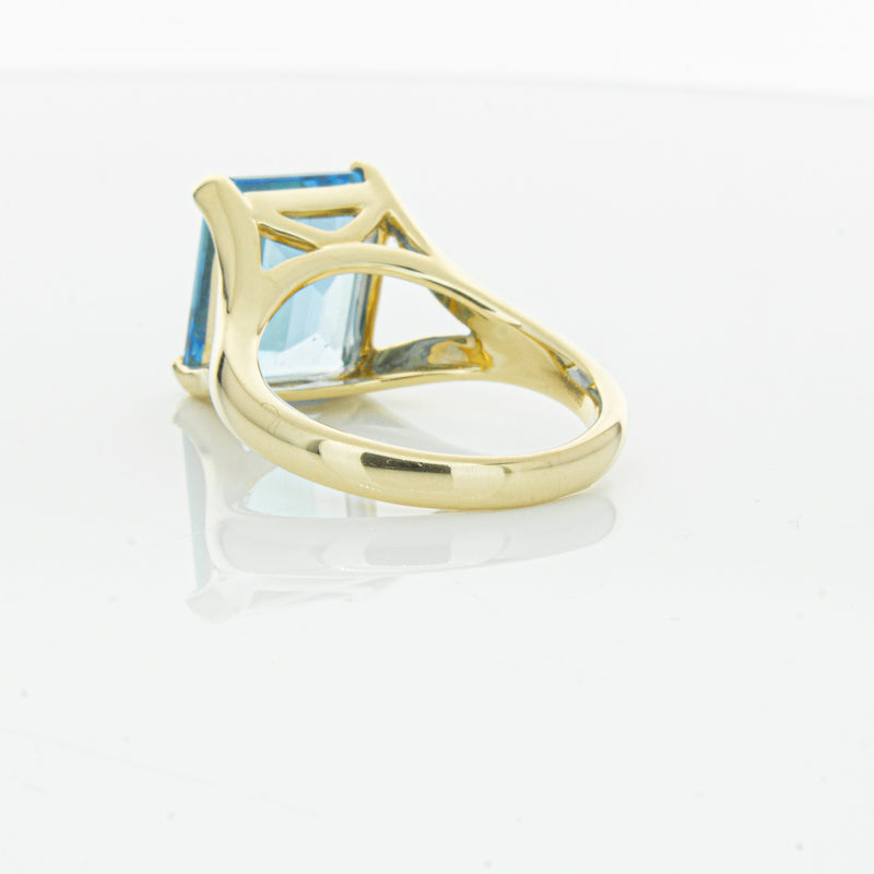 14ct Yellow Gold Blue Topaz Verona Ring-Ring-Walker & Hall