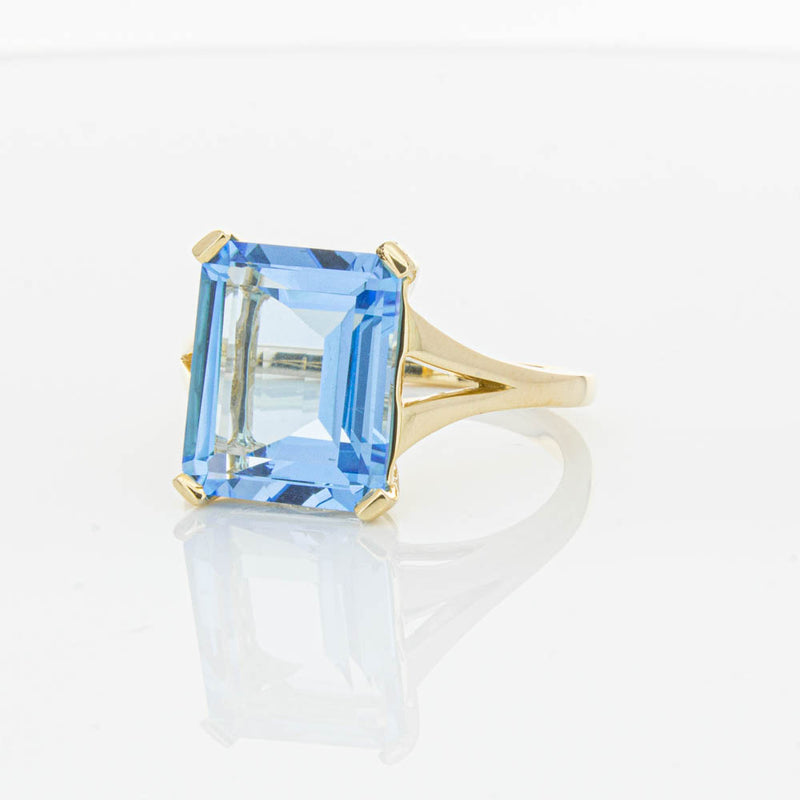 14ct Yellow Gold Blue Topaz Juliet Ring-Ring-Walker & Hall