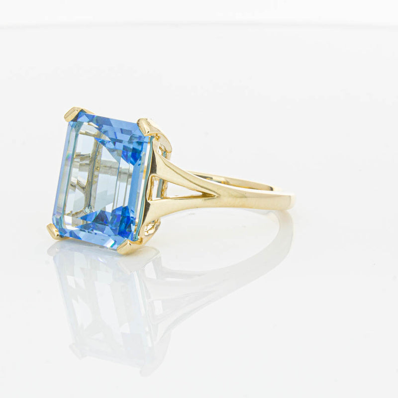 14ct Yellow Gold Blue Topaz Juliet Ring-Ring-Walker & Hall