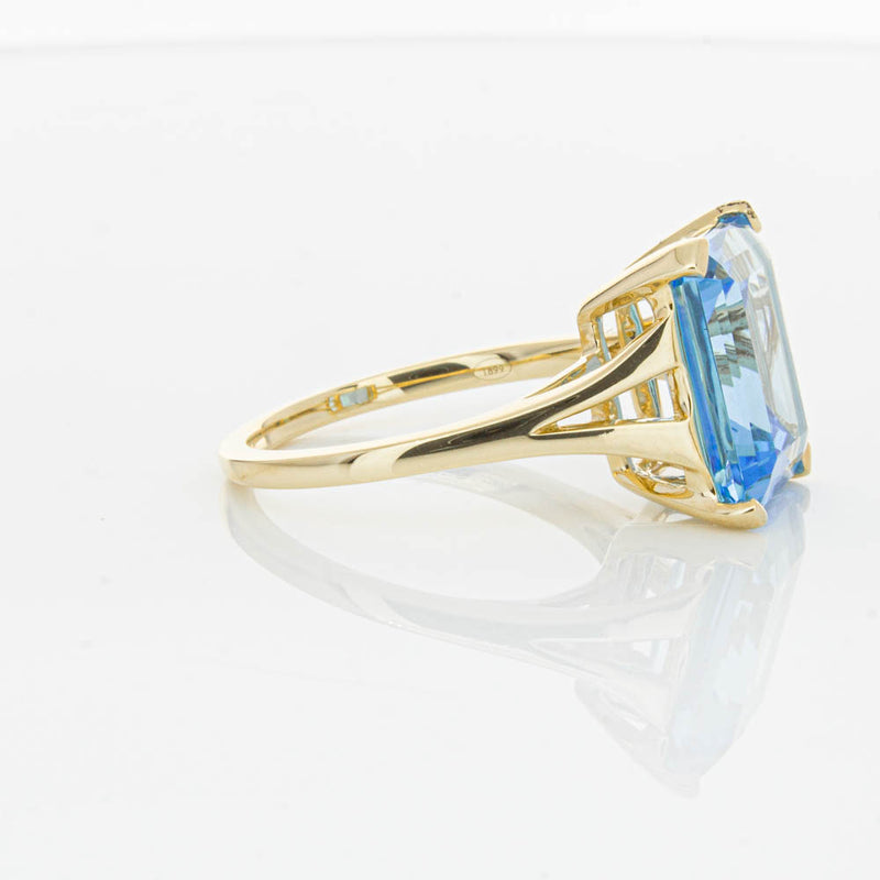 14ct Yellow Gold Blue Topaz Juliet Ring-Ring-Walker & Hall