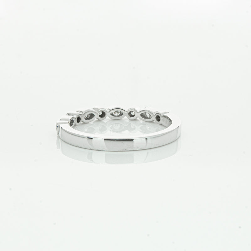 18ct White Gold Diamond Aura Ring-Ring-Walker & Hall