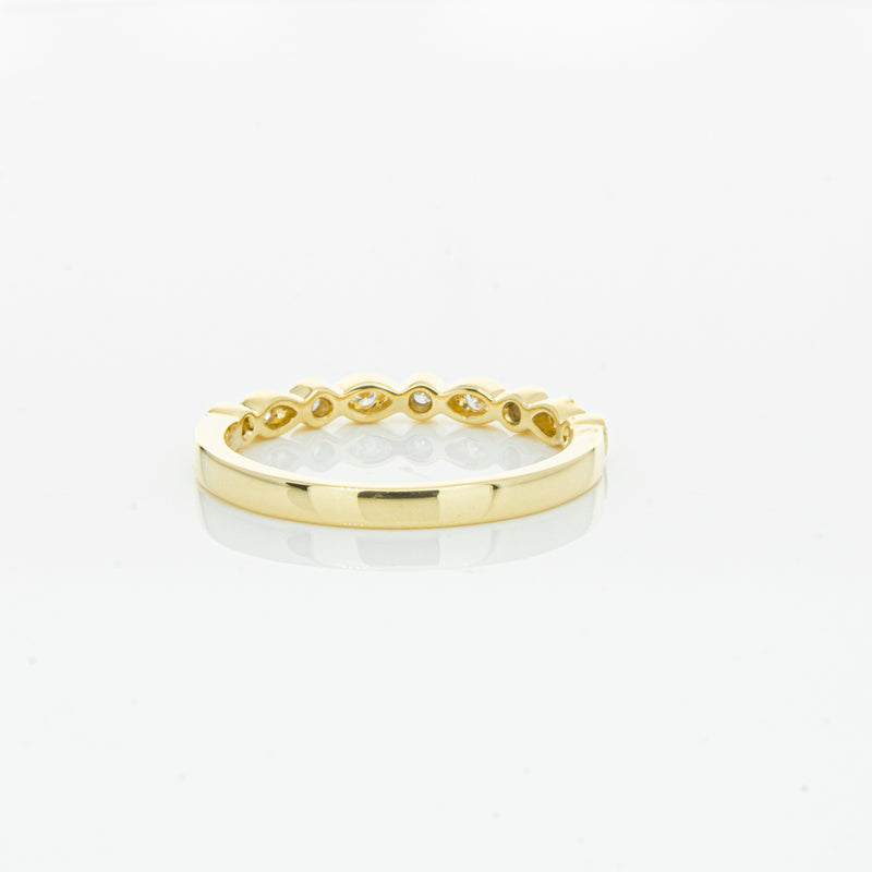 18ct Yellow Gold Diamond Aura Ring-Ring-Walker & Hall